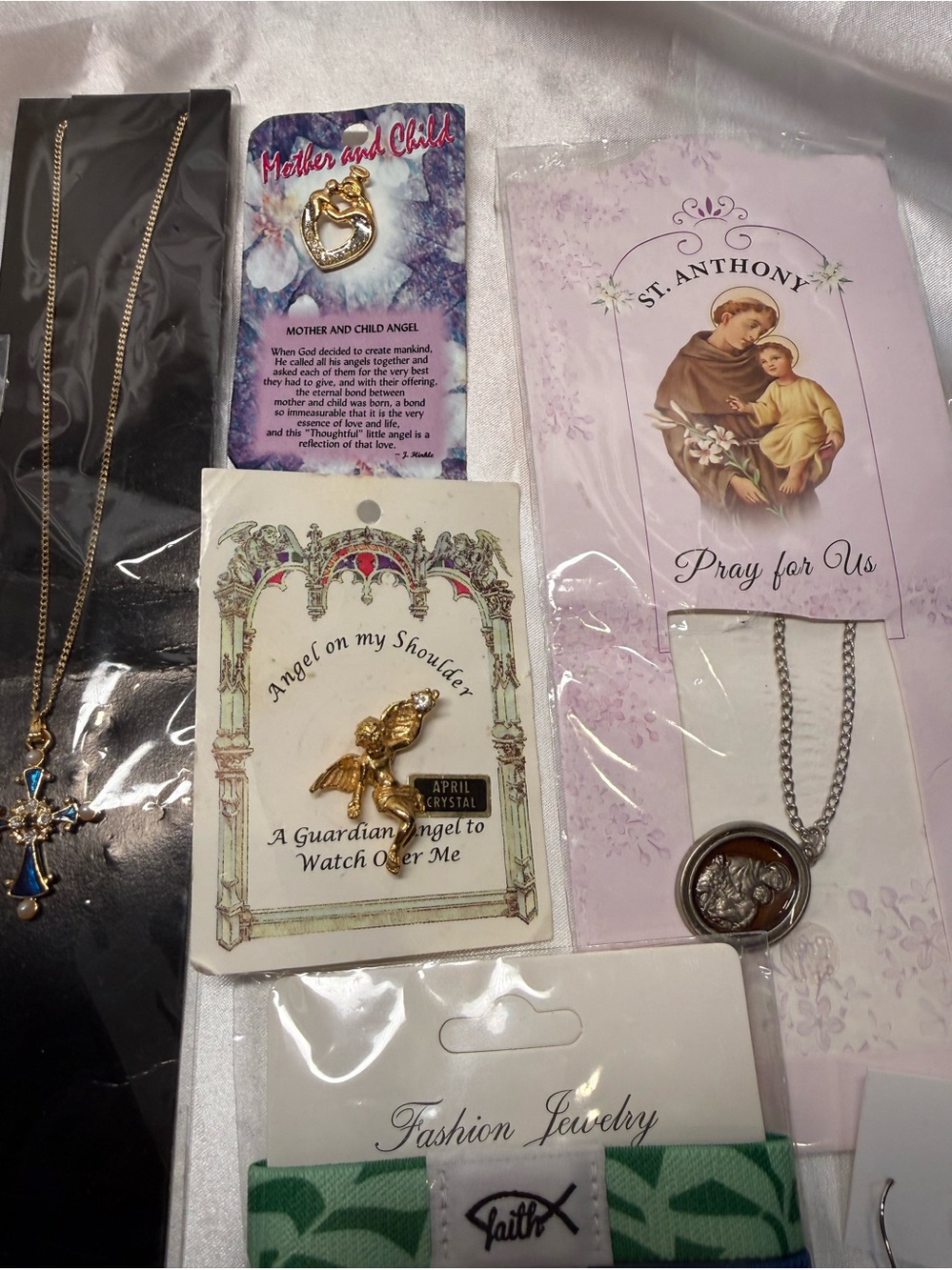 Religious Women’s Jewelry Angel Gold & Silver 14 Piece - Picture 4 of 8